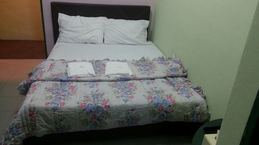 Oyo 89584 Hotel Sahara Kuala Kubu Bharu Extérieur photo