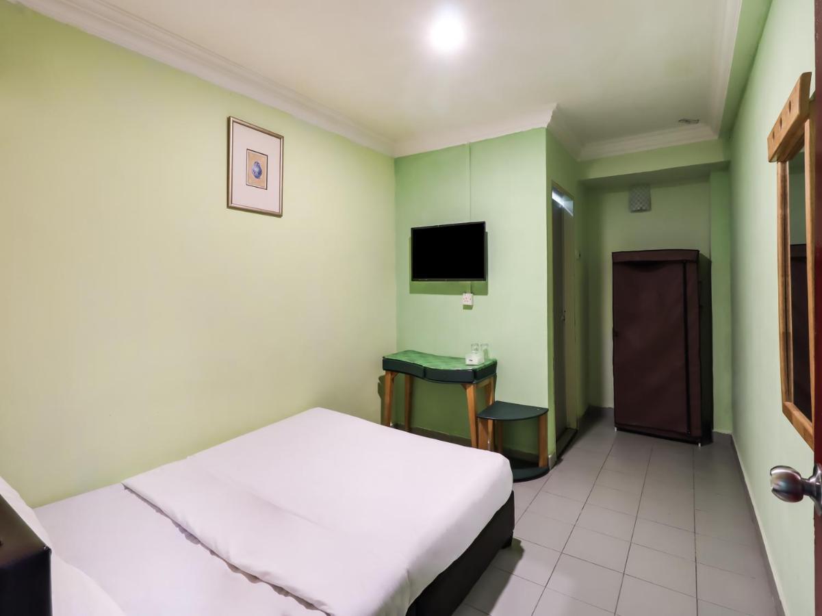 Oyo 89584 Hotel Sahara Kuala Kubu Bharu Extérieur photo