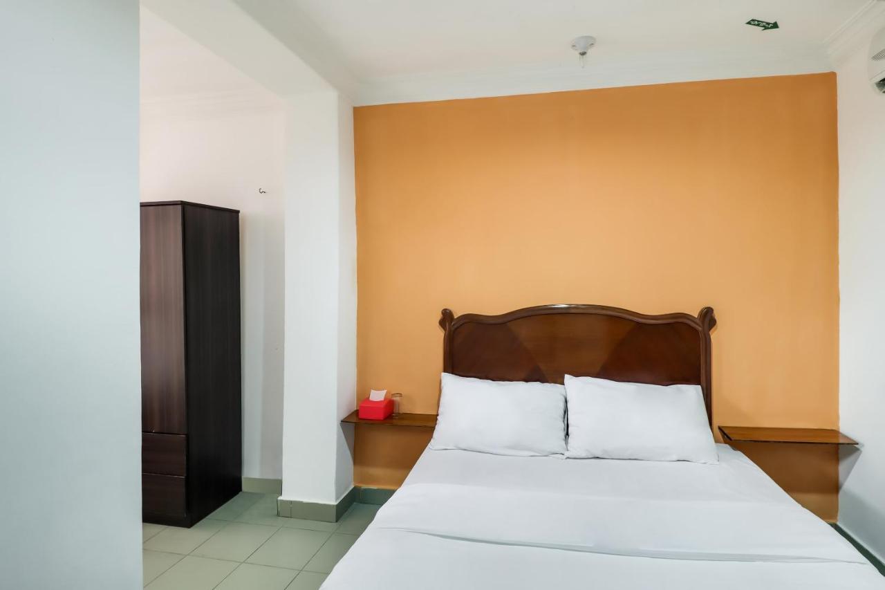 Oyo 89584 Hotel Sahara Kuala Kubu Bharu Chambre photo